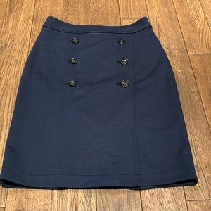 Fabulous banana republic double buttoned navy lined skirt.